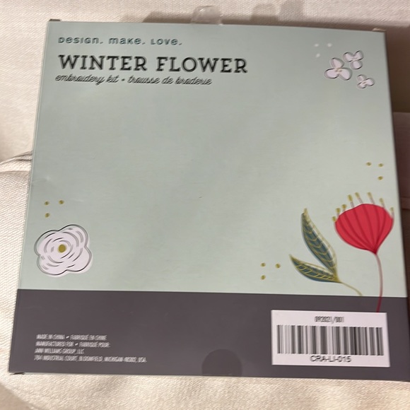 Craft Crush Winter Flower Embroidery kit NIB - Picture 2 of 2